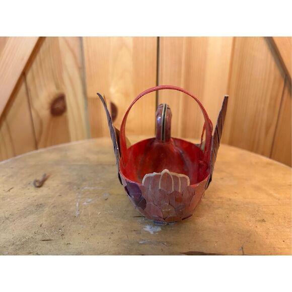 Vintage Shaved Wood Figure Duck Bird Basket Folk Art Ornament (8562) - Picture 4 of 8